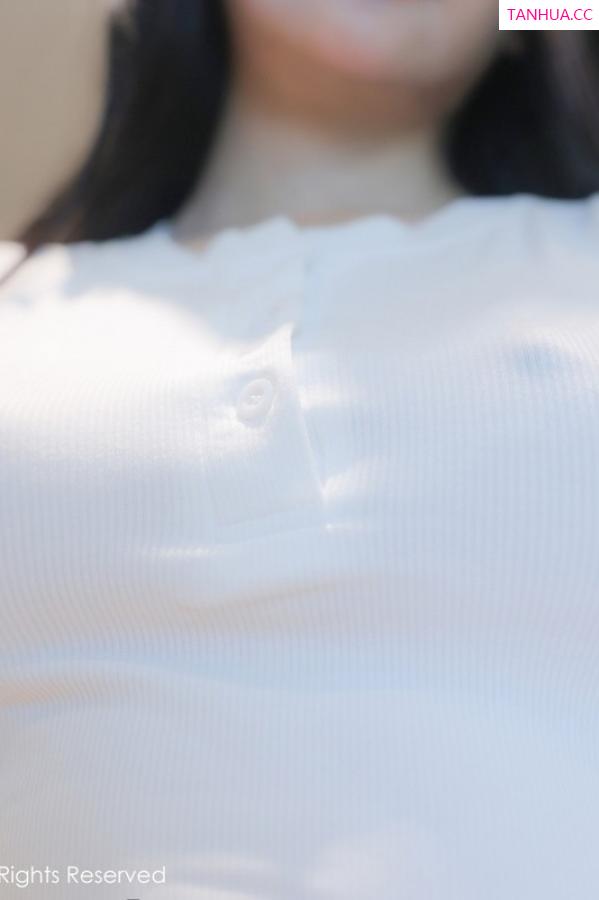 [XiuRen]高清写真图 2023.06.30 No.7010 幼幼 清纯美腿